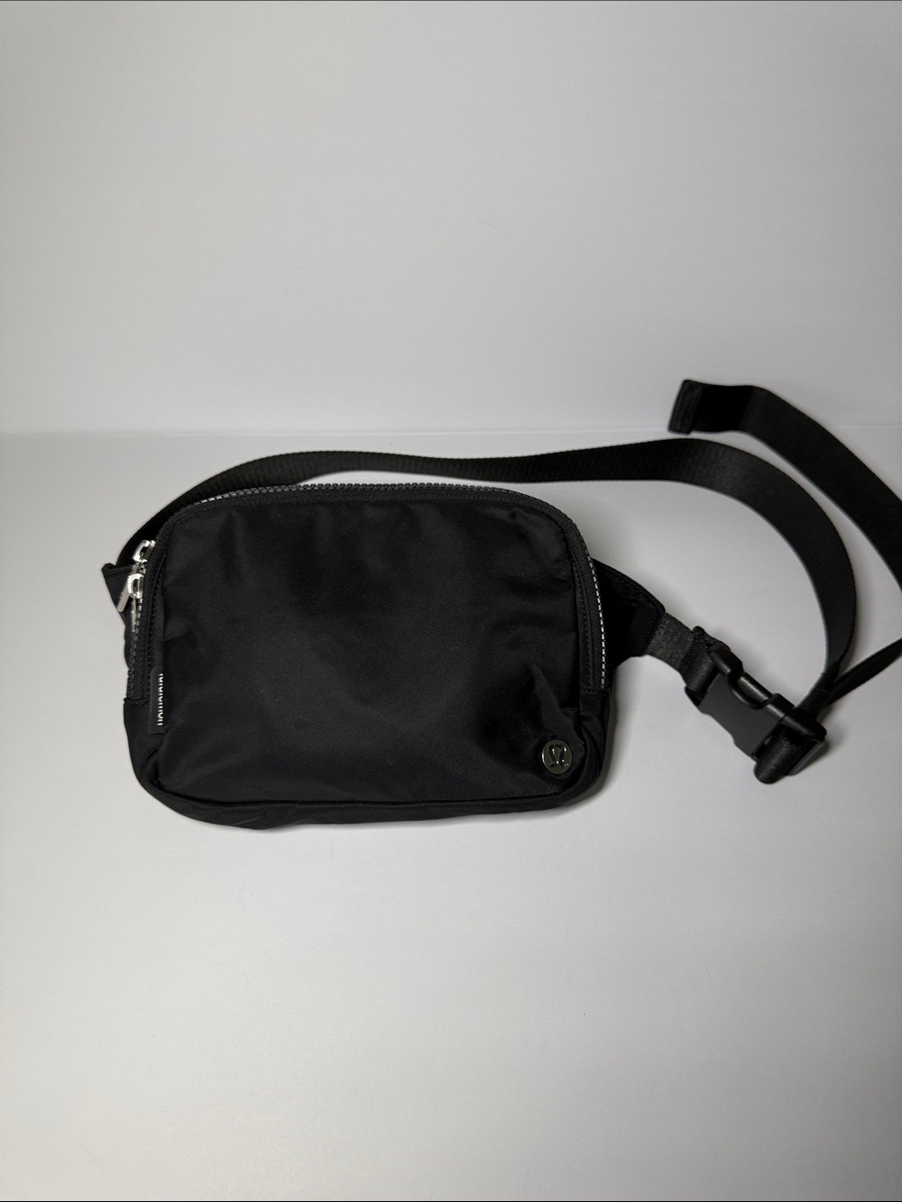 lululemon athletica Black Men's Belt Bag
